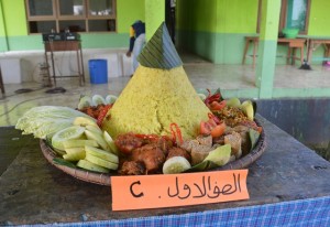 Lomba Menghias Tumpeng Darunnajah 3