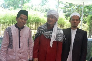 Pembimbing Wiridan Pesantren Darunnajah Cipining Foto Bersama AA. Gym