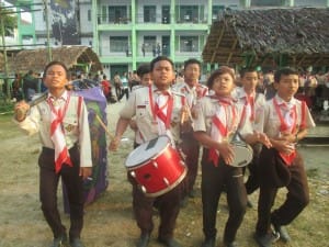 Atraksi Ala Pasukan Khusus Pramuka Pesantren Darunnajah Cipining Ramaikan Suasana