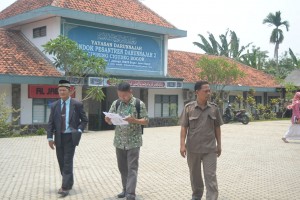 Team Penilia Eco Pesantren Kunjungan Lapangan di Pesantren Darunnajah Cipining