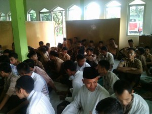 Antusias santri dalam mengikuti laporan Pertanggung jawaban PPM kelas 6 TMI