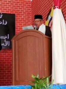 pembacaan ikrar pengurus dipimpin oleh KH.Jamhari Abdul Jalal Lc.