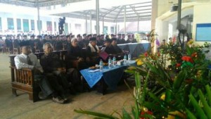 suasana dewan guru dan santri dalam acara pelantikan pengurus 