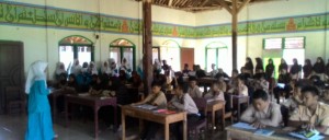 Amliah Tadris Perdana oleh Eroh Rohayati Santri kelas 6 TMI An Nahl Darunnajah 5