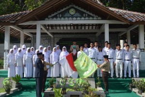 Pelantikan Organisasi Santri Pesantren Al-Manshur (OSPM) Masa Bhakti 2016/2017