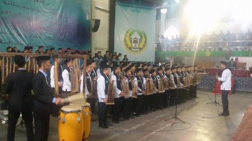 Kegiatan LPJ OSDN Putra Periode 2015-2016 (Penampilan Angklung)