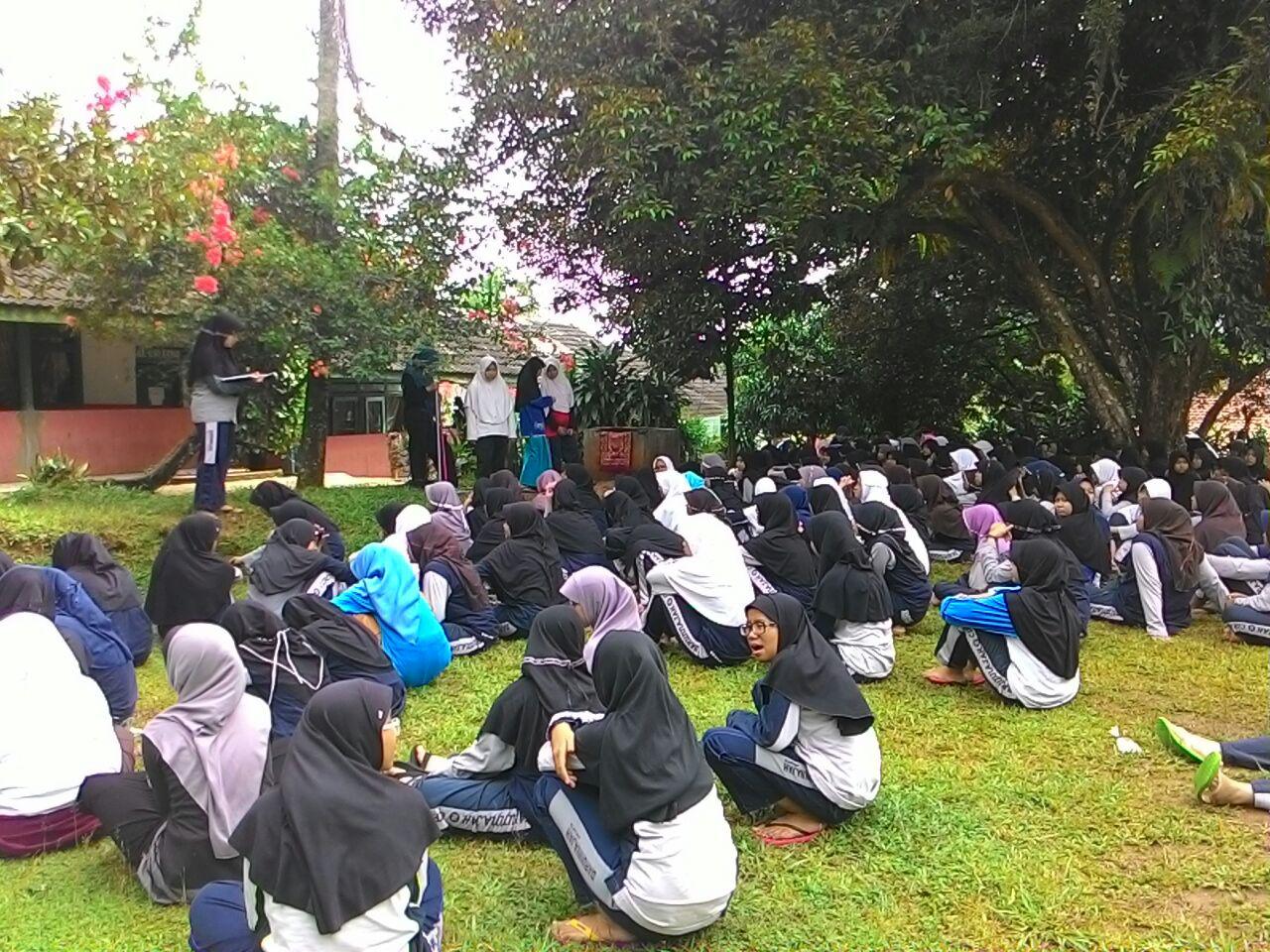 Pemberian Tugas Kebersihan Oleh Pengurus OSDC