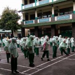 Senam Sehat Gembira Jum'at Pagi SD Islam Darunnajah