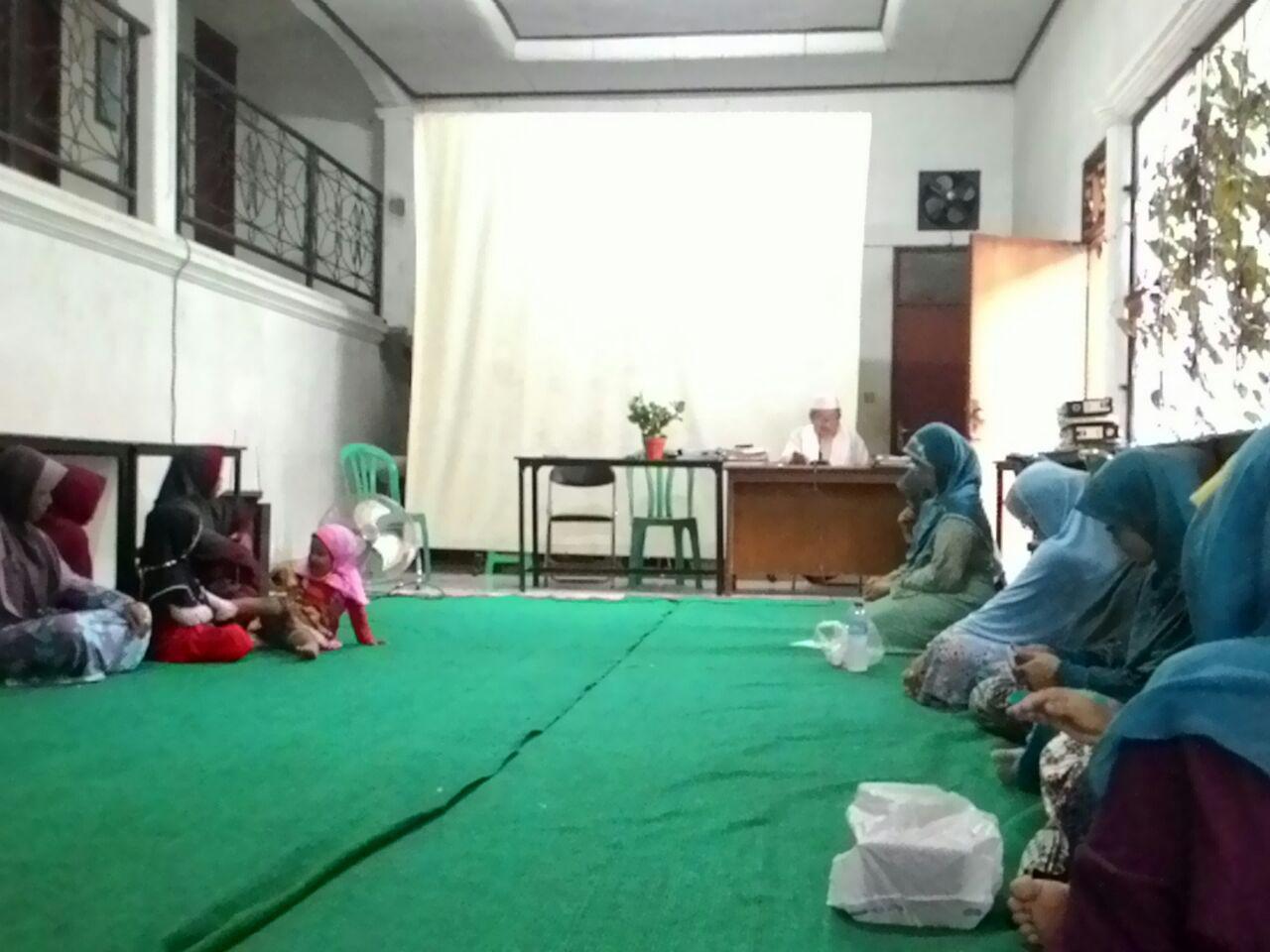 Pengajian Istri-istri Guru Bersama Pimpinan Pesantren