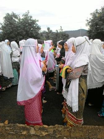 Suasana Muhadatsah Santriwati Darunnajah Cipining