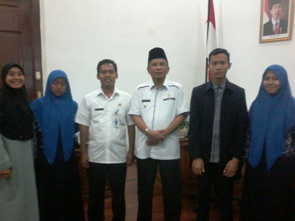 Santri darunnajah bersama wakil wali kota bogor bapak H. Ir . Usmar Hariman