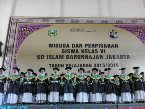Wisuda SD Darunnajah