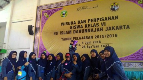 Wisuda SD Darunnajah