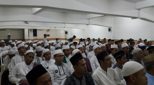 Pelatihan Imam dan Muadzin Masjid dan Mushalla sekitar, pemateri: Syaikh Dr. Muhammad al-Qurasyi, Pengajar Fakultas al-Qur'an dan Studi Islam, Universitas Islam Madinah, diselenggarakan Universitas Islam Madinah dan Pondok Pesantren Darunnajah Jakarta