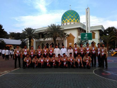 Pemberangkatan kontingen Pramuka (Putra) Darunnajah menuju Jambore 90 Tahun Gontor