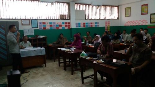 Rapat koordinasi dan microteaching guru SD Darunnajah Jakarta