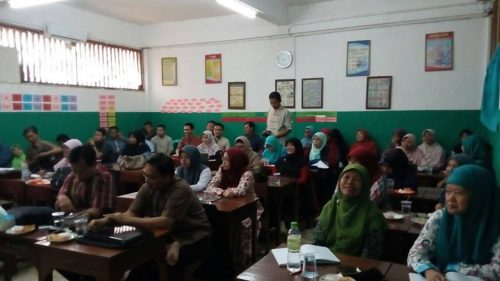 Rapat koordinasi dan microteaching guru SD Darunnajah Jakarta