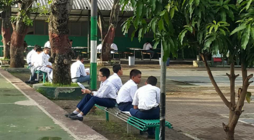 Suasana Ujian Mid Semester 1