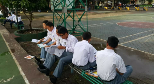 Suasana Ujian Mid Semester 1