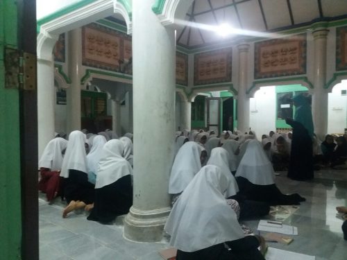 Pertemuan Rutin OSDN Putri Darunnajah Jakarta