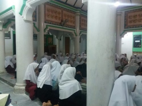 Pertemuan Rutin OSDN Putri Darunnajah Jakarta
