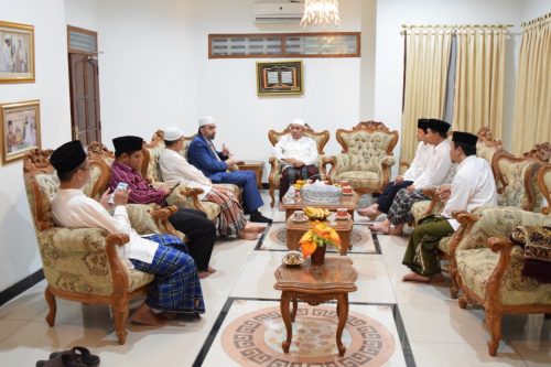 Pimpinan Darunnajah Menerima Kunjungan Pendiri Dan Presiden Civilizations Exchange Dan Cooperation Foundation (CECF) Washington DC