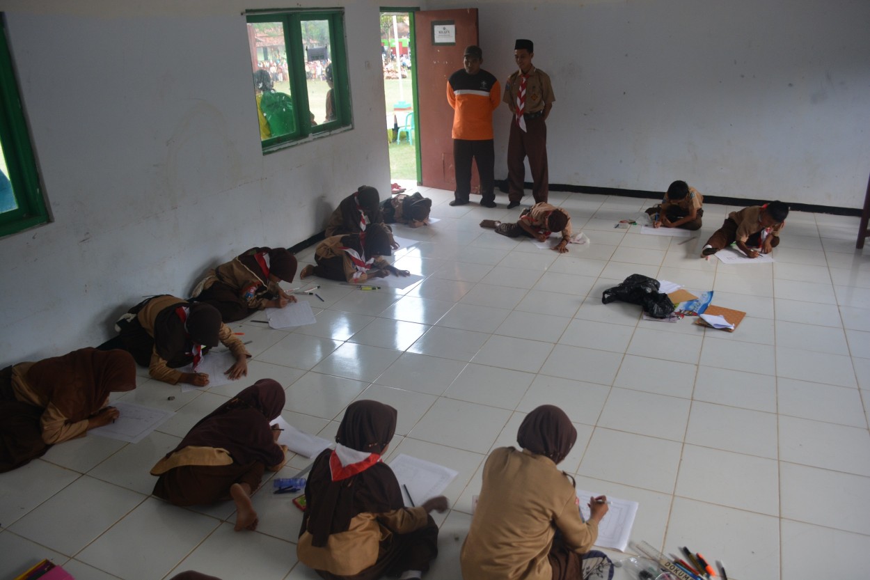 lomba-kaligrafi-kemah-bersama-tingkat-madrasah-ibtidaiyah-se-kkm-min-3-pandeglang-di-ponpes-an-nahl-darunnajah-5-cikeusik-pandeglang-banten-3