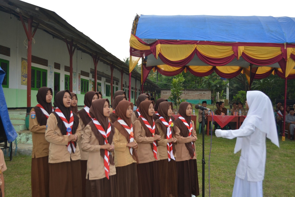 semangat-tim-padus-dalam-acara-kemah-bersama-tingkat-madrasah-ibtidaiyah-se-kkm-min-3-pandeglang-di-ponpes-an-nahl-darunnajah-5-cikeusik-pandeglang-banten