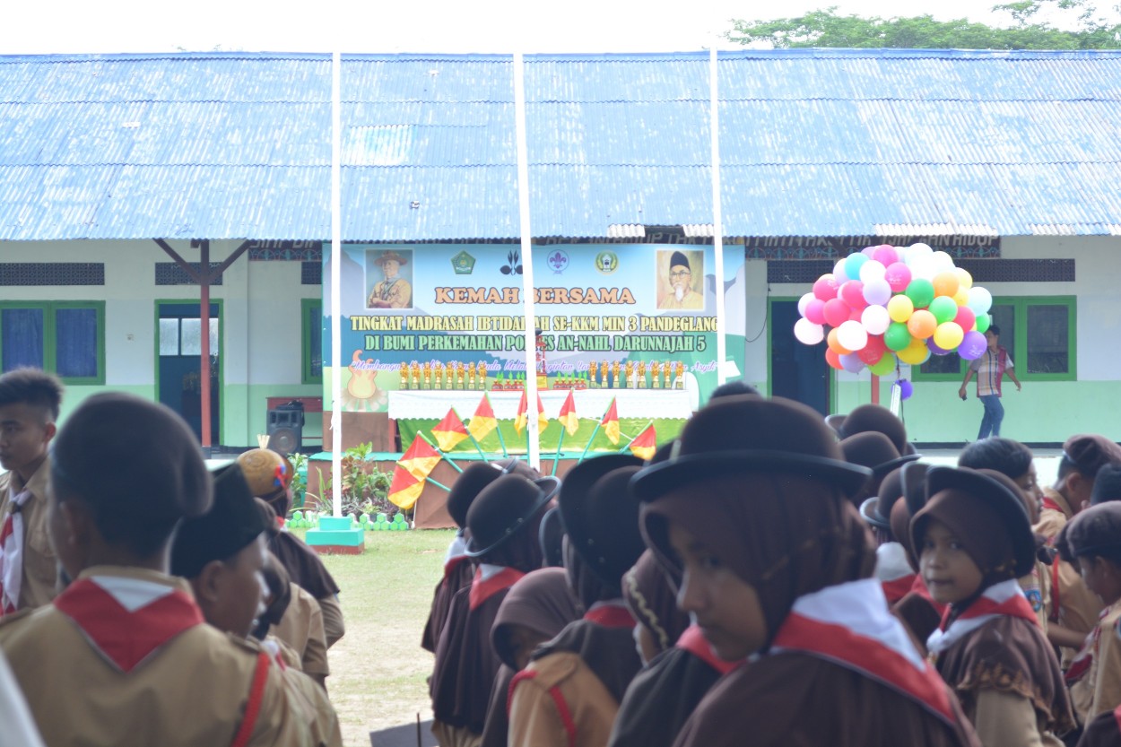 suasana-pembukaan-kemah-bersama-tingkat-madrasah-ibtidaiyah-se-kkm-min-3-pandeglang-di-ponpes-an-nahl-darunnajah-5-cikeusik-pandeglang-banten