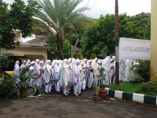 Santri Pesantren Darunnajah Jakarta Ikuti Manasik Haji