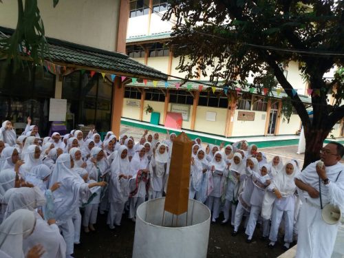 Santri Pesantren Darunnajah Jakarta Ikuti Manasik Haji