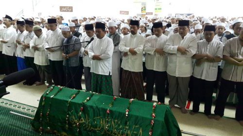 Drs.H. Ahmad Sholeh, guru Darunnajah meninggal dunia Jumat 30 September 2016 pk 10.00 pada usia 67 tahun