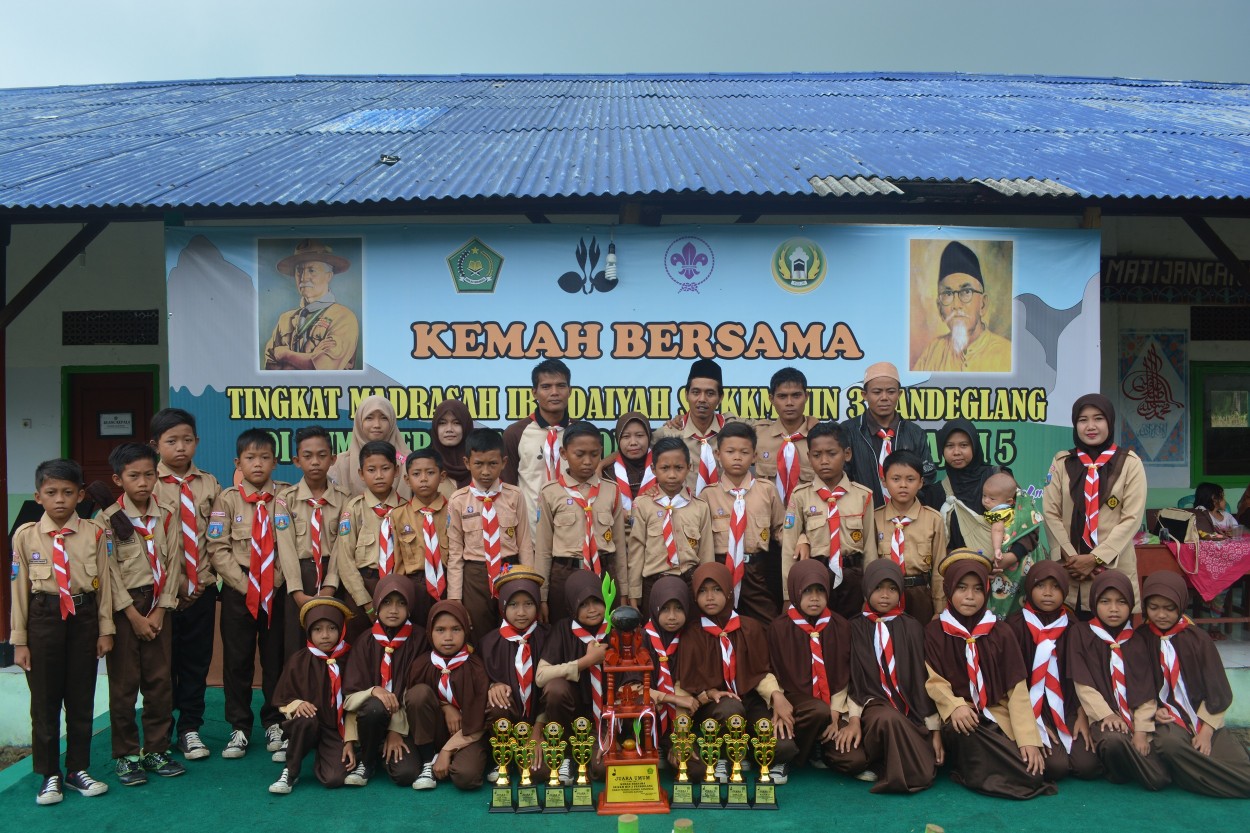 juara umum kemah bersma 2016