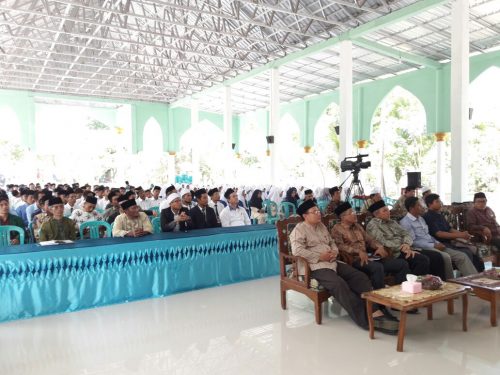 Pimpinan Darunnajah Jakarta Hadiri Seminar Di Pesantren Nurul Bayan