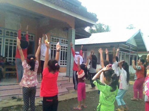 Kegiatan Hari Keempat Praktik Pengabdian Masyarakat Pesantren Darunnajah Jakarta Di Mukomuko Bengkulu