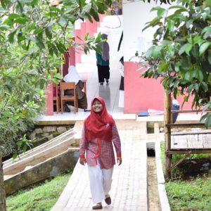 2016-12-11-dinamika-kehidupan-di-pesantren-1