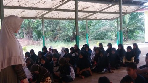 Pengarahan Dan Pemberian Motivasi Untuk Santri Pondok Pesantren Annakhil Darunnajah 6 Mukomuko Bengkulu