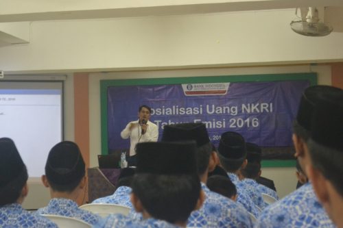 Sosialisasi Bank Indonesia Di Pesantren Darunnajah Jakarta