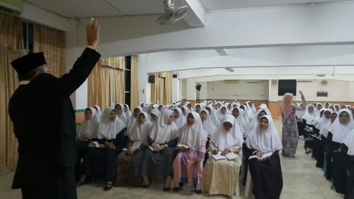 Hari Pertama Pembekalan Amaliyah Tadris Santri Kelas 6 TMI Darunnajah Jakarta