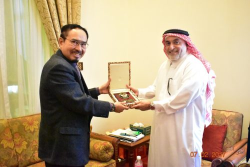 Darunnajah Jakarata Berangkatkan Umroh Juara MHQ 2016