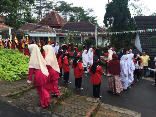 Pembukaan Darunnajah Language Competition