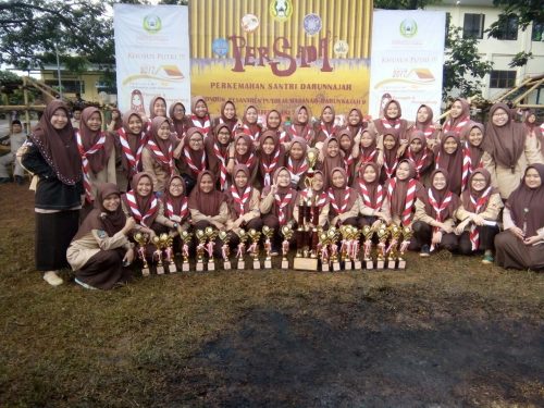 Darunnajah Jakarta Juara Umum Perkemahan Santri Darunnajah