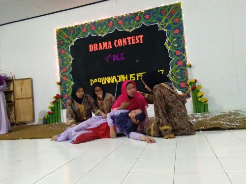 Darunnajah 1 Final Drama Contest Di Darunnajah Language Competition