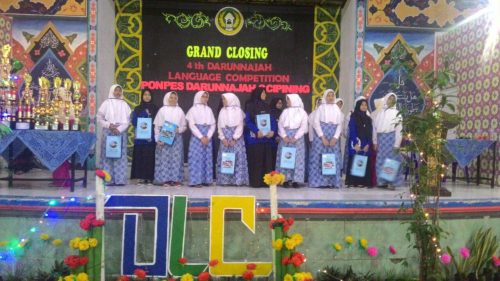 Sujud Syukur Santri Putri Darunnajah Jakarta