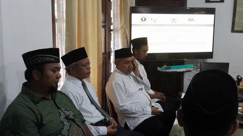 Penandatanganan MOU antara 22 Foundation dengan Alumni Darunnajah angkatan 38 di Pesantren Darunnajah Jakarta