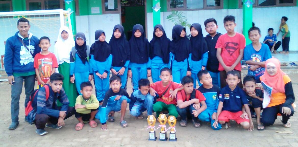 PEROLAHAN JUARA Lomba KSM & Aksioma 1. juara 1 Voli Putri 2. Juara 2 Lari Putra 3. Juara 2 Pidato Putra