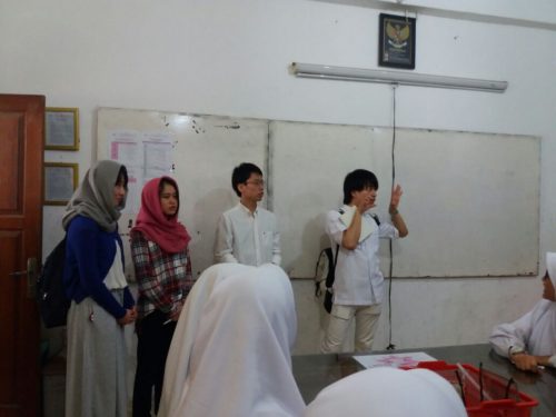 Kegiatan Hari Kedua Mahasiswa Keio University Tokyo Japan Di Pesantren Darunnajah Jakarta