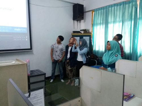 Kegiatan Hari Kedua Mahasiswa Keio University Tokyo Japan Di Pesantren Darunnajah Jakarta