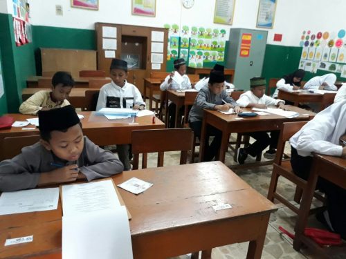 Ujian Tulis Calon Santri Darunnajah 2017-2018