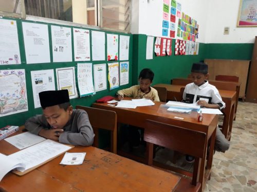 Ujian Tulis Calon Santri Darunnajah 2017-2018